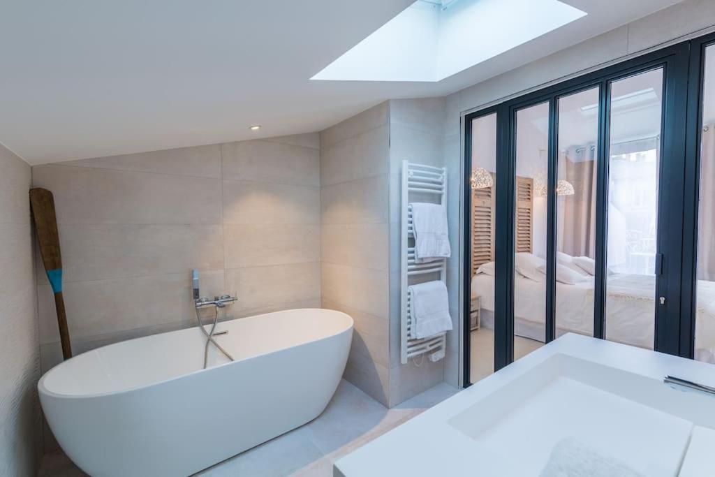 Maison D'Hotes, Terrasse & Jacuzzi En Plein Centre Bordeaux Exterior photo